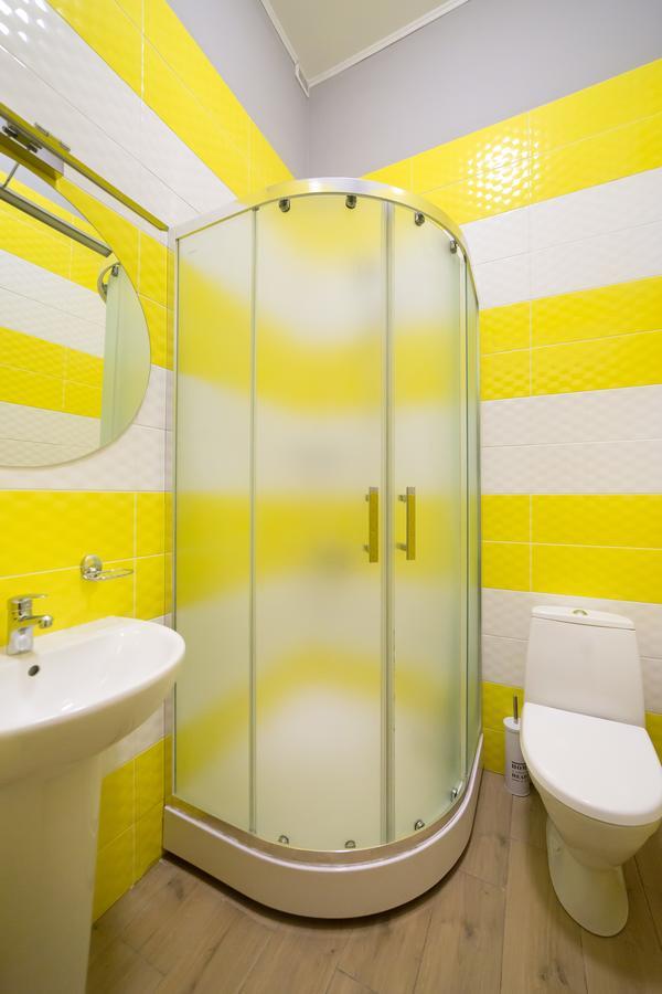קייב Hotel Bee Station מראה חיצוני תמונה