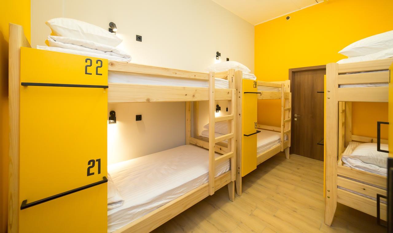 קייב Hotel Bee Station מראה חיצוני תמונה